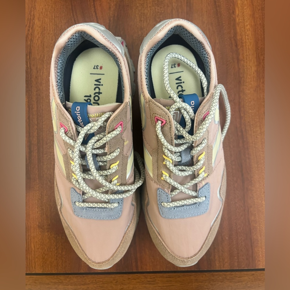 Victoria 1985 Sneakers